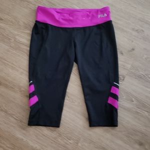 NWOT Fila Capri Length Leggins